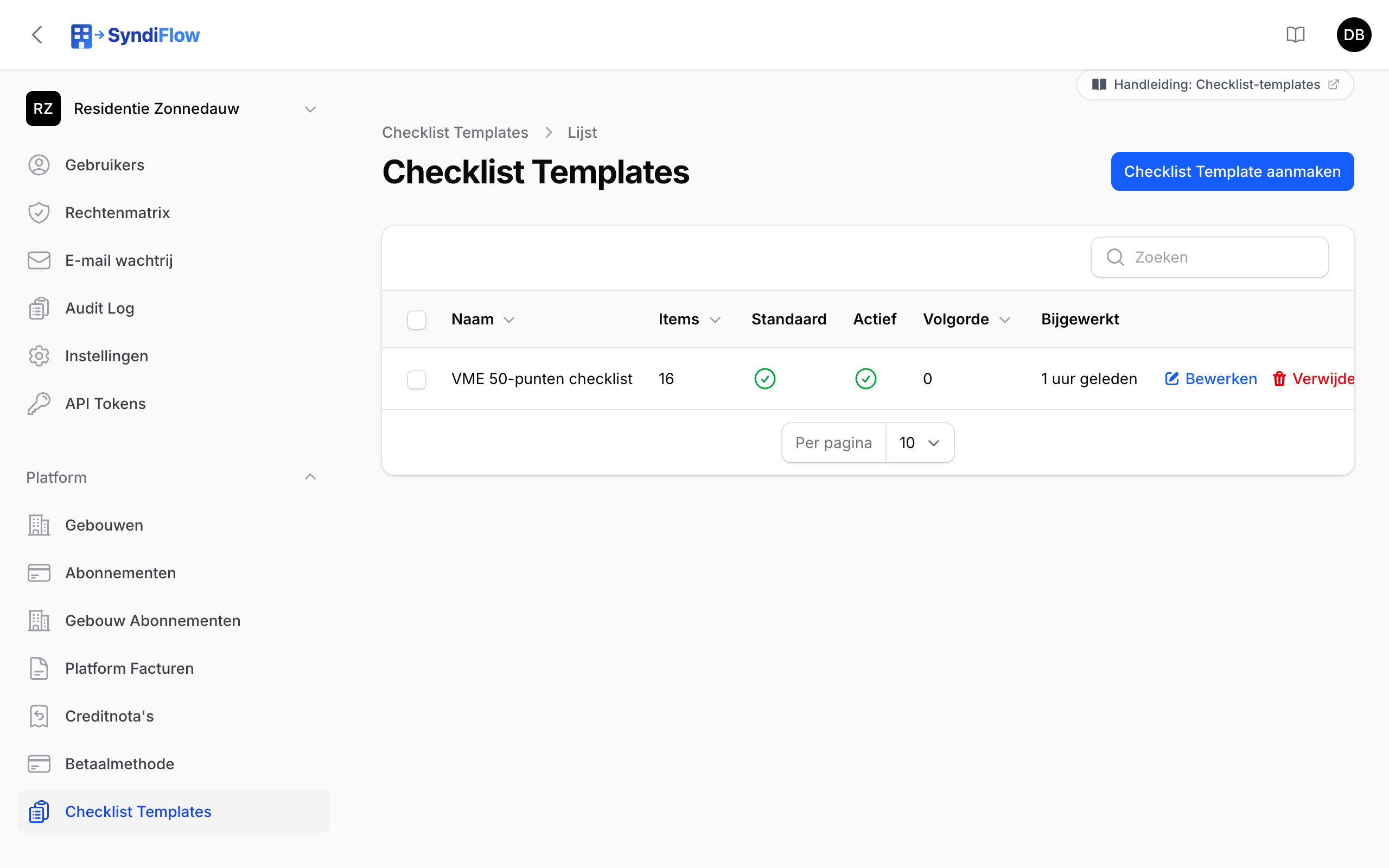 De lijst van checklist-templates met naam, aantal items, standaard, actief en volgorde